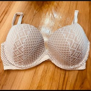 Victoria’s Secret bra, sz 36DD beige with white lace overlay